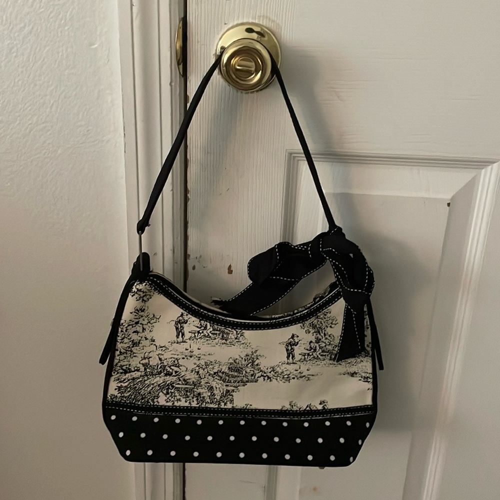 colonial poka dot purse super cute!!